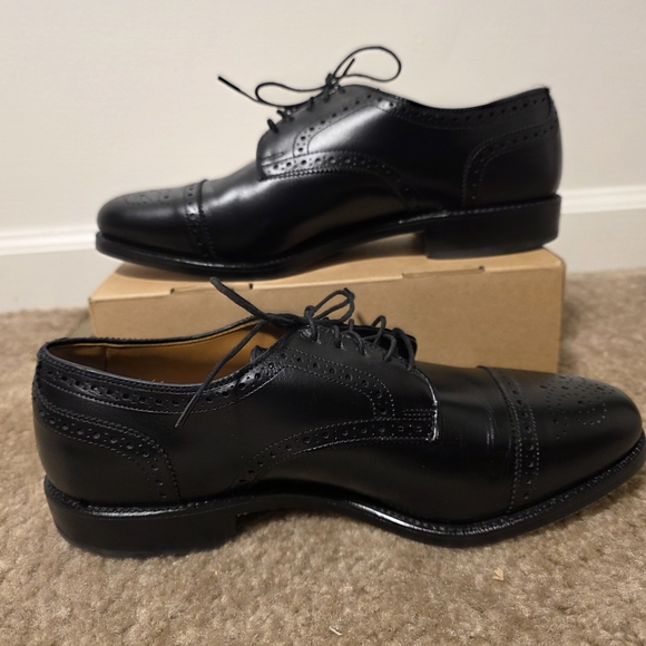 Allen Edmonds Sanford Cap Toe Shoes main image 12